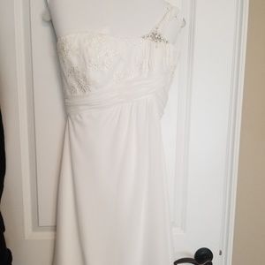 Off the shoulder Beautiful wedding dress